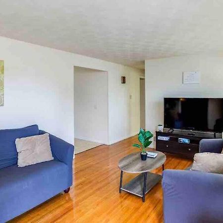 Villa {Hot Tub In Ranch} Mins To Airport/Uofr/Strng/Dwtn Rochester Esterno foto