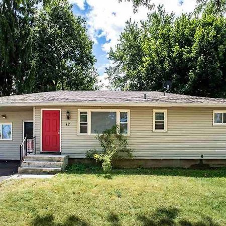 Villa {Hot Tub In Ranch} Mins To Airport/Uofr/Strng/Dwtn Rochester Esterno foto