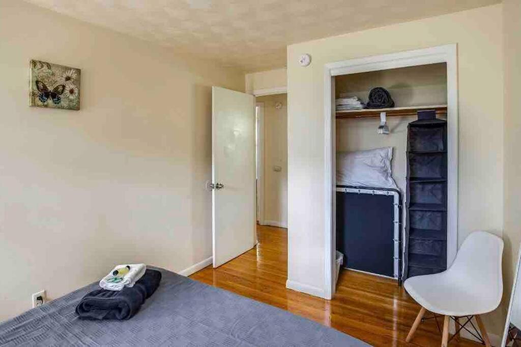Villa {Hot Tub In Ranch} Mins To Airport/Uofr/Strng/Dwtn Rochester Esterno foto